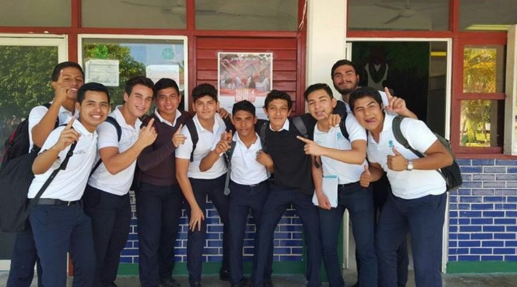 Chetumal, Mexico.2 Youth Men ANdres Twitter